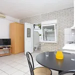 Family Friendly With A Swimming Pool Businci, Ciovo - 11232 特罗吉尔