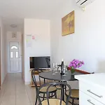 Family Friendly With A Swimming Pool Businci, Ciovo - 11232 特罗吉尔