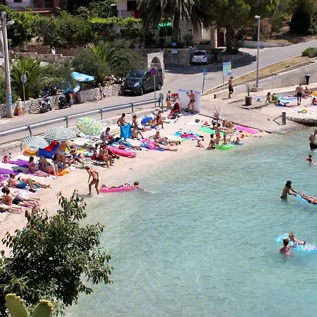 Apartman Family Friendly With A Swimming Pool Businci, Ciovo - 11232