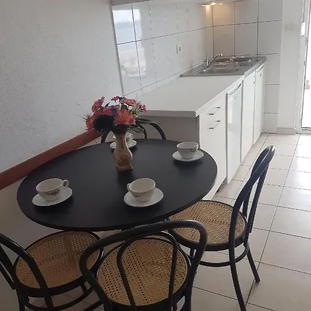 Apartamento Family Friendly With A Swimming Pool Businci, Ciovo - 11232