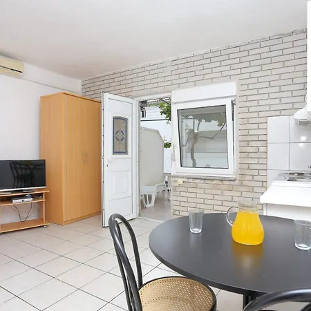 Family Friendly With A Swimming Pool Businci, Ciovo - 11232 Trogir