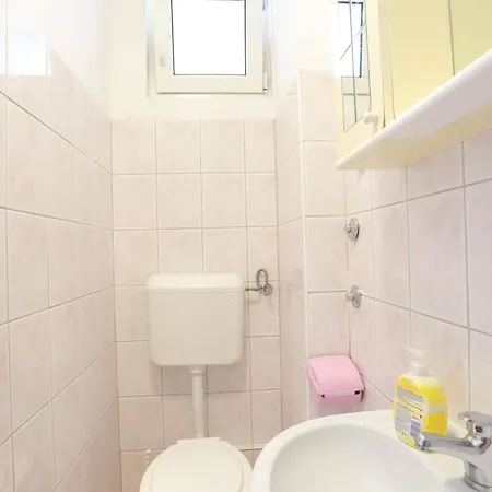 Apartamento Family Friendly With A Swimming Pool Businci, Ciovo - 11232 Trogir