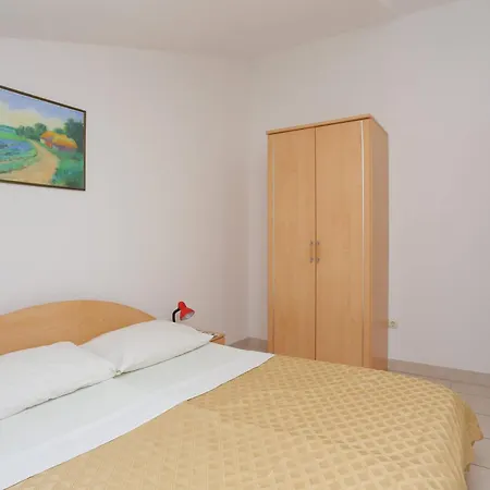 Family Friendly With A Swimming Pool Businci, Ciovo - 11232 Apartman Trogir