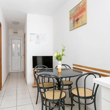 Family Friendly With A Swimming Pool Businci, Ciovo - 11232 Apartamento