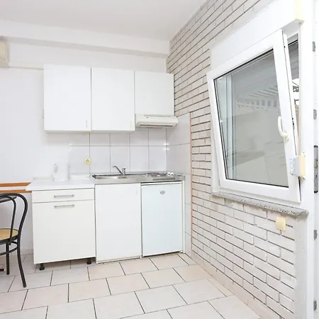 Apartman Family Friendly With A Swimming Pool Businci, Ciovo - 11232 Trogir
