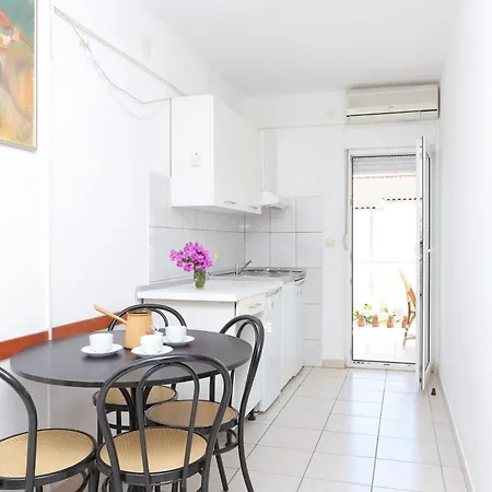 Family Friendly With A Swimming Pool Businci, Ciovo - 11232 Apartman