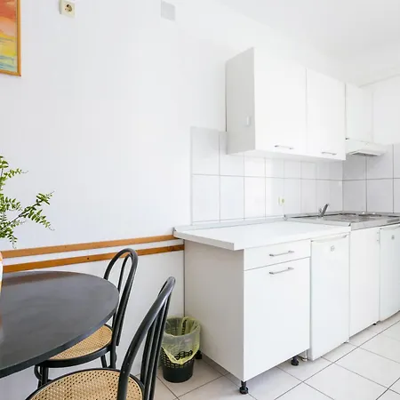 Apartman Family Friendly With A Swimming Pool Businci, Ciovo - 11232 Trogir