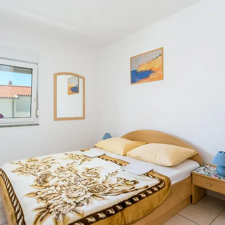 Apartamento Family Friendly With A Swimming Pool Businci, Ciovo - 11232