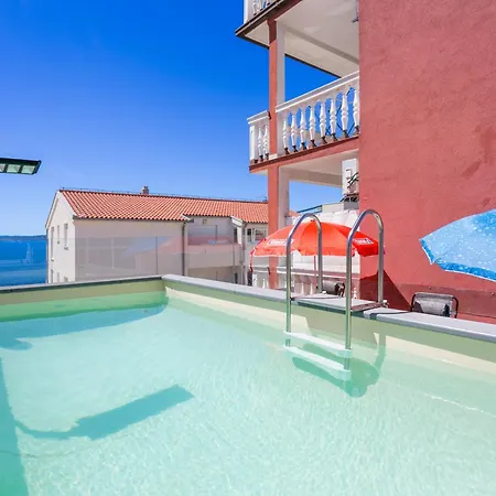 Family Friendly With A Swimming Pool Businci, Ciovo - 11232 Apartman Trogir